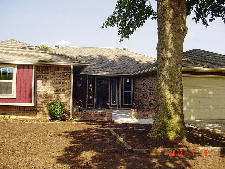 1st image of 600 Conestoga Dr
