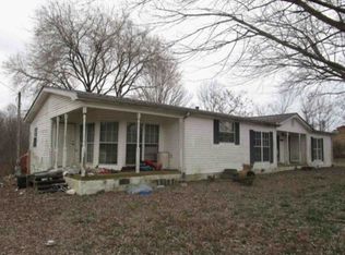 2284 Mack Bean Rd, Red Boiling Springs, TN 37150