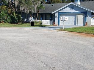 8809 Avondale Ln, Hudson, FL 34667