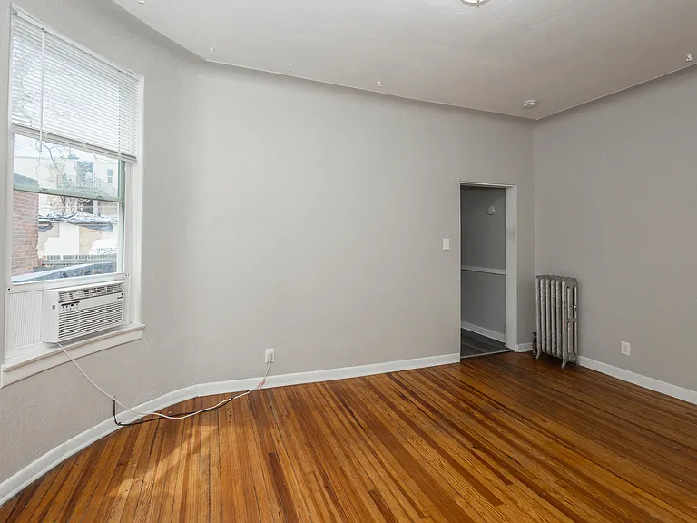 1449 N Emerson St — Photo 26