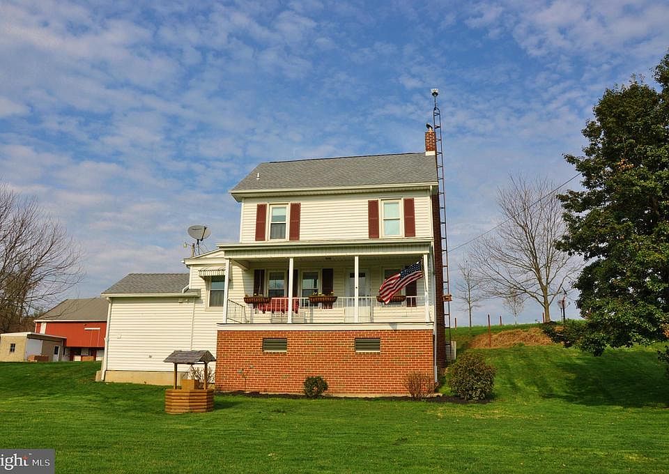 1st image of 435 Boxwood Rd