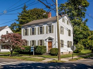 1 State St, Guilford, CT 06437