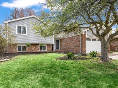 805 Abbey Ln, Milford, MI, 48381