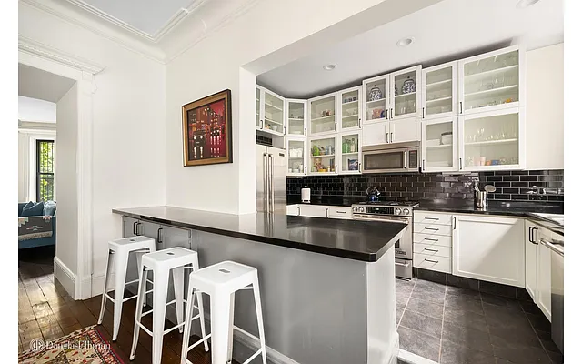 Rented by Douglas Elliman | media 4