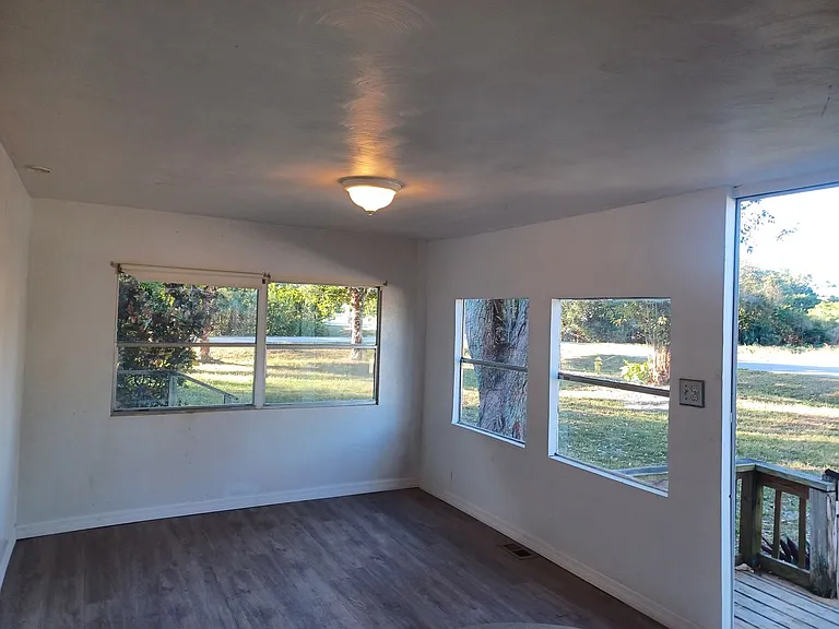 8305 McDaniel Dr — Photo 7