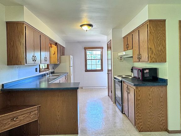 5th image of 604 Hawthorn St