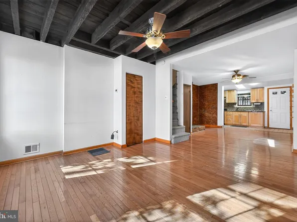 1930 Kater St, Philadelphia, PA 19146