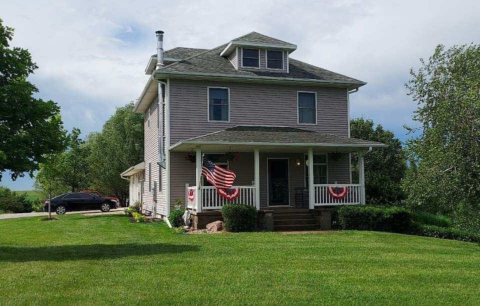 1st image of 1727 County Road B