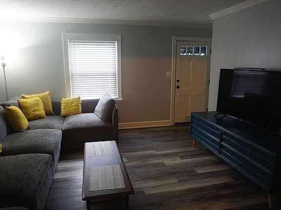 5th image of 131 Maryland Ave