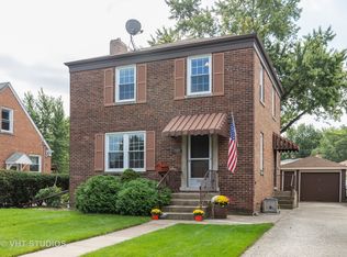 9321 Jackson Ave, Brookfield, IL 60513