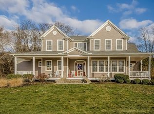 131 Barnswallow St, Tiverton, RI 02878