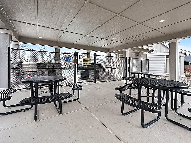 4541 SW 36th St — Photo 31