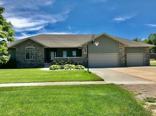 2206 11th St, Central City, NE 68826