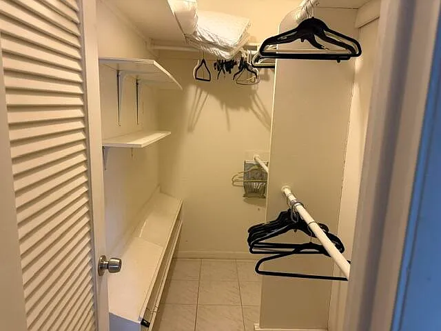 2 bed, 2.0 bath, 907 sqft, $2,000 — Photo 4