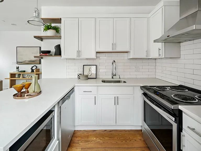 9 Cedar St #1 — Photo 7