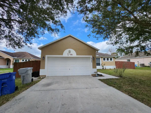 8365 104th Ct, Vero Beach, FL 32967
