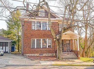 1813 Crafton Blvd, Pittsburgh, PA 15205