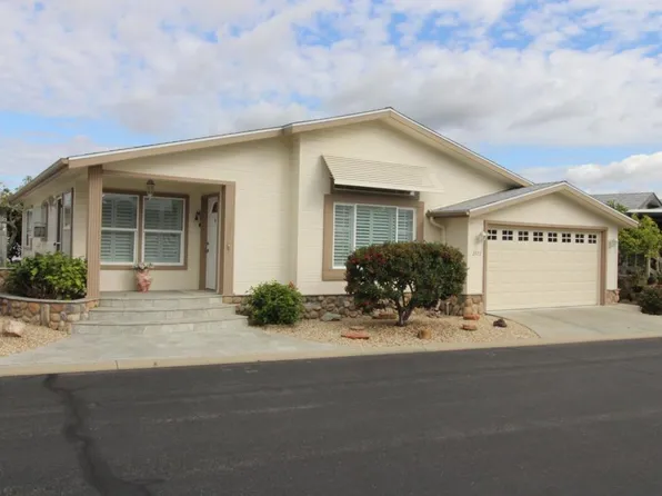 3423 Don Jose Dr, Carlsbad, CA 92010