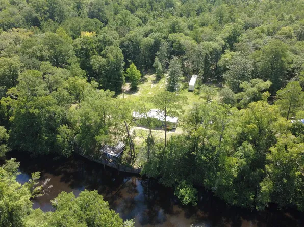 243 Alton Ln, Sopchoppy, FL 32358
