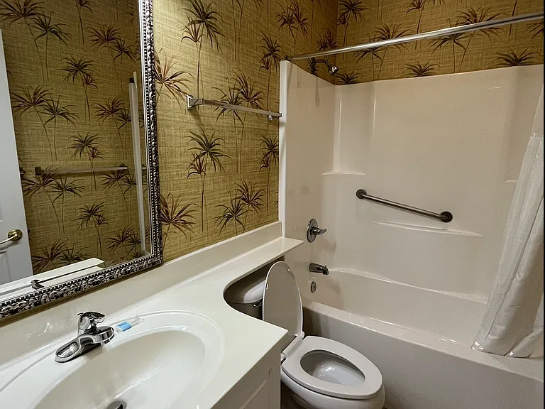 1100 Louise Costin Ln #1405 — Photo 9