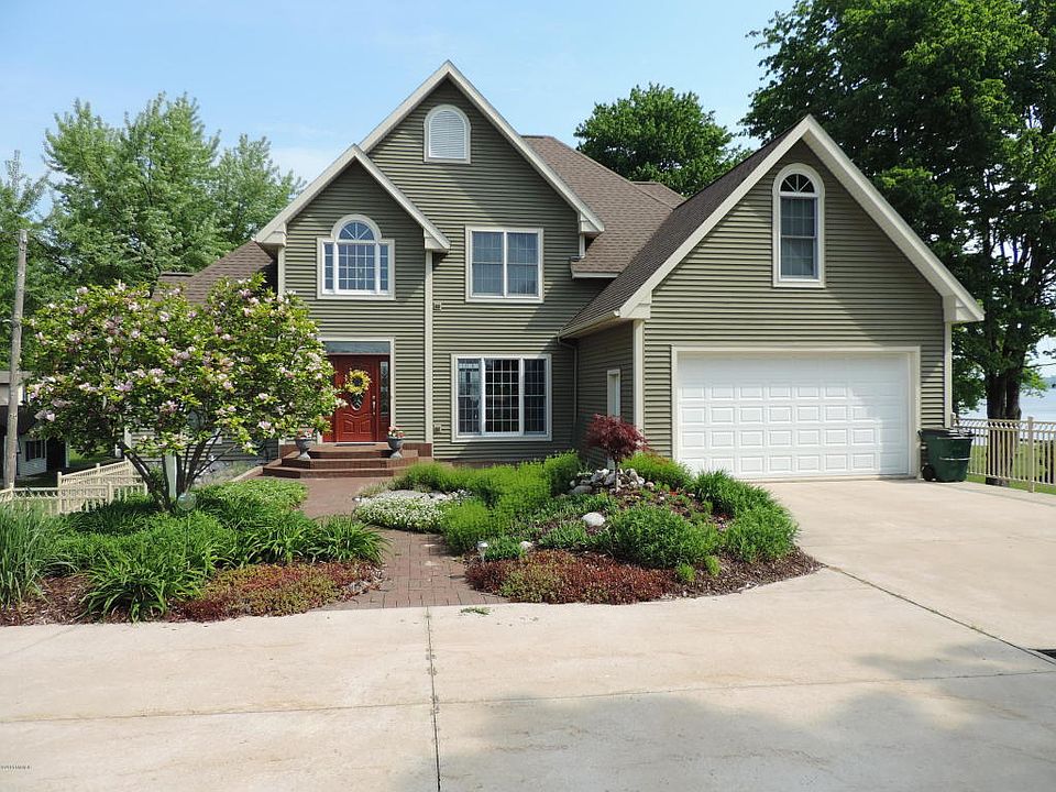 1st image of 6893 W Wilcox Ave