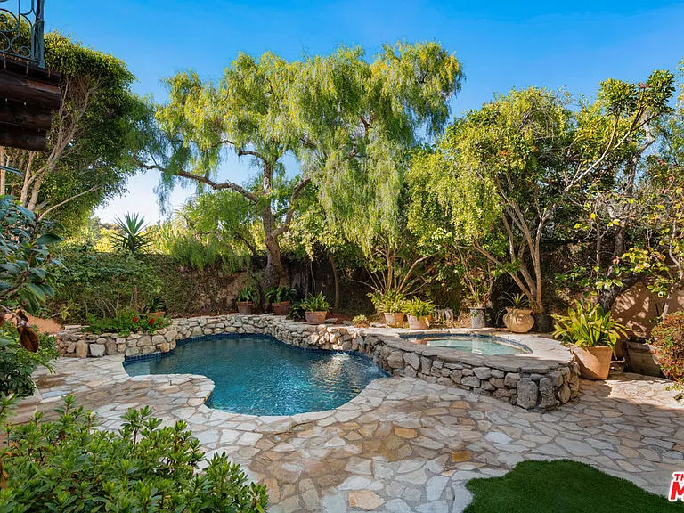 23351 Malibu Colony Rd #108A — Photo 13