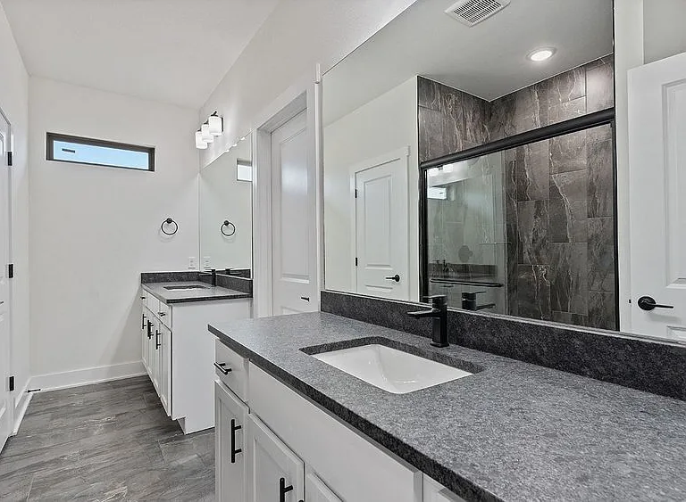 86 N Banner Ave — Photo 8