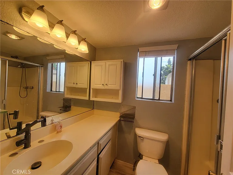 15005 Indiana Ave — Photo 5