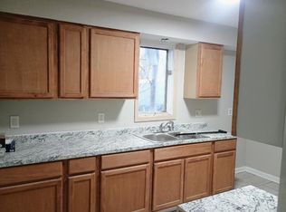 2010 E Laurel St, Springfield, IL 62703