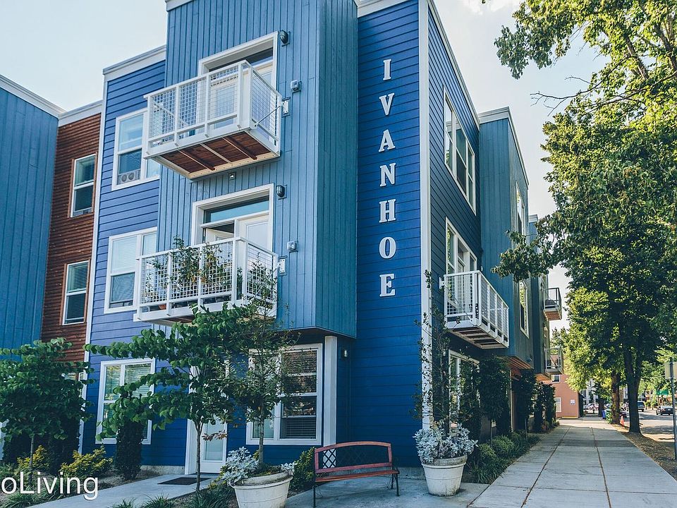 2nd image of 7247 N Leavitt Ave APT 201