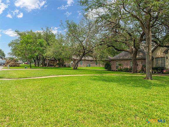 3rd image of 340 Green Park Dr