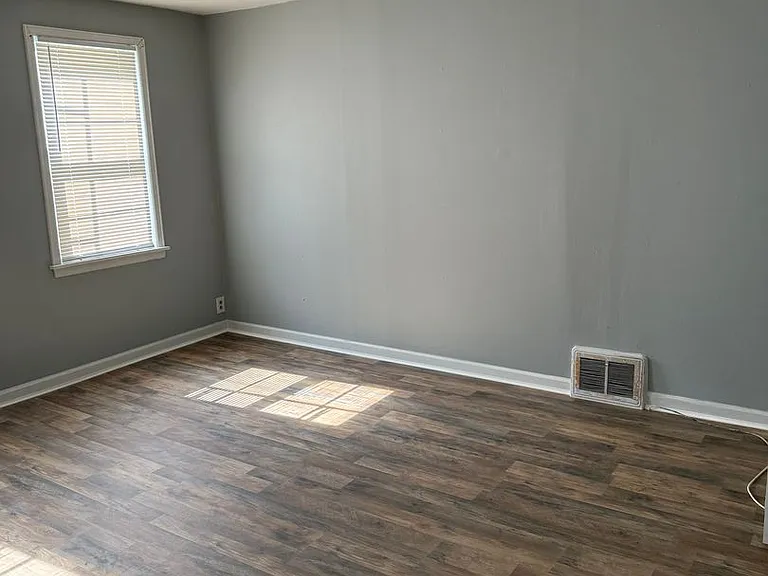 2928 Ashby Rd — Photo 11