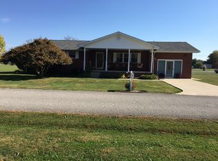 30 Revere St, Greenup, KY 41144