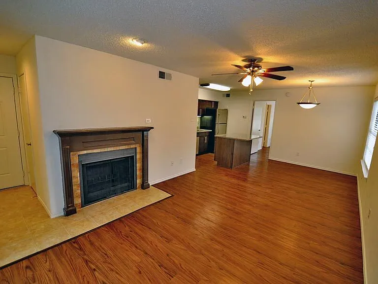 Everwood Apartments — Photo 10