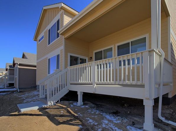 1812 Twilight Glow Dr, Windsor, CO 80550