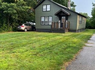 437 8th St, Windom, MN 56101