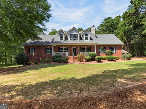 276 Harbour Shores Dr, Jackson, GA 30233