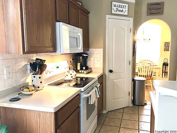 3rd image of 6030 Woodway Pl