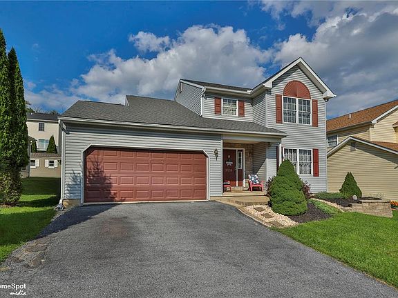 3rd image of 5016 Foxrun Ln