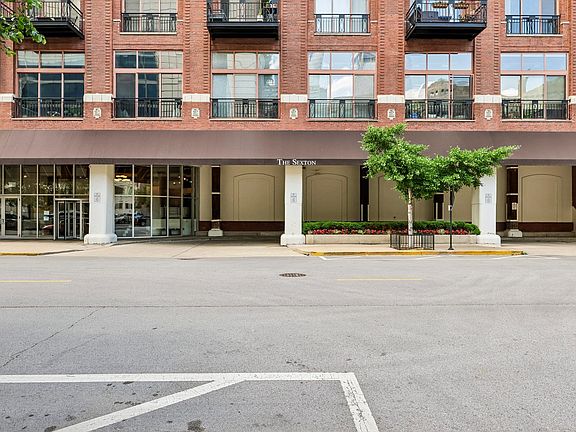 3rd image of 360 W Illinois St APT 308