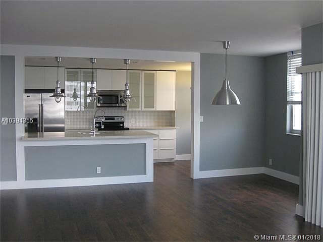 1st image of 4330 Hillcrest Dr APT 419
