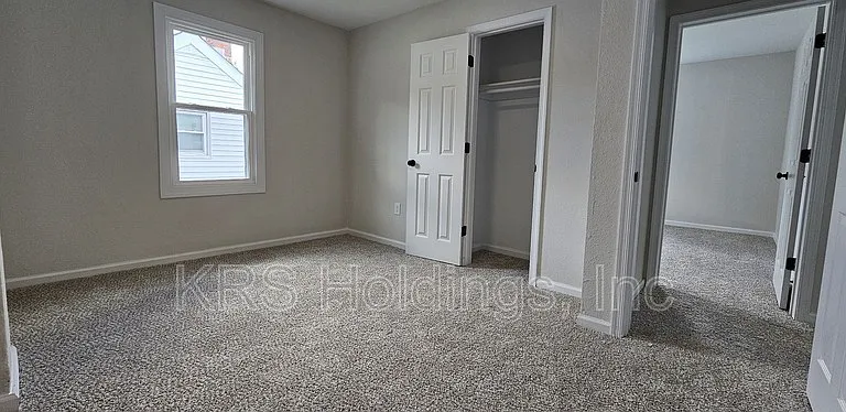 308 Saint James Ave #B — Photo 18