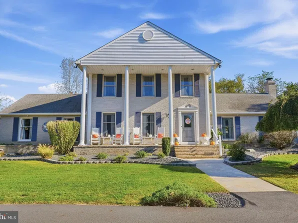 827 Wrightstown Rd, Columbus, NJ 08022