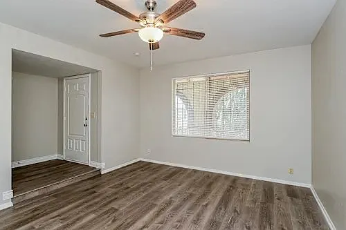 Spacious 3 Bed/2 Bath Single Family Home in Mesa, AZ - Available 8/17/2026 — Photo 2