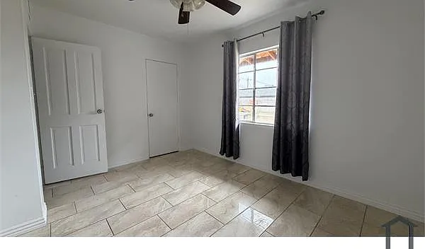 745 E Weldon Ave #4 — Photo 11