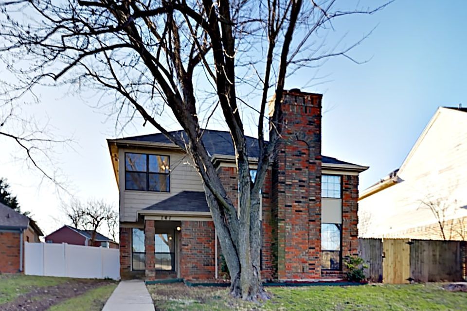 1st image of 141 Hunter Dr