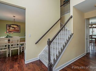 2224 Beaumont Ct, Aurora, IL 60502