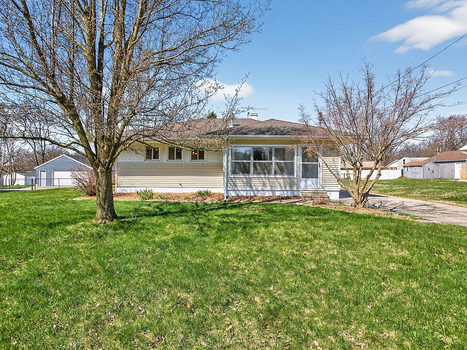1st image of 3442 Acacia Dr