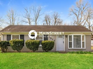 7512 Greenwood Rd, Louisville, KY