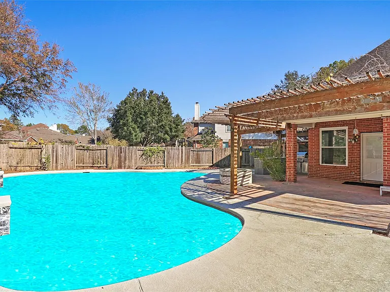 20510 Pioneer Bend Ct — Photo 6